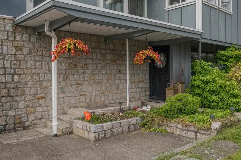3099 MCBRIDE AVENUE - photo 3 of 40