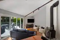 13538 20 AVENUE - thumbnail 24