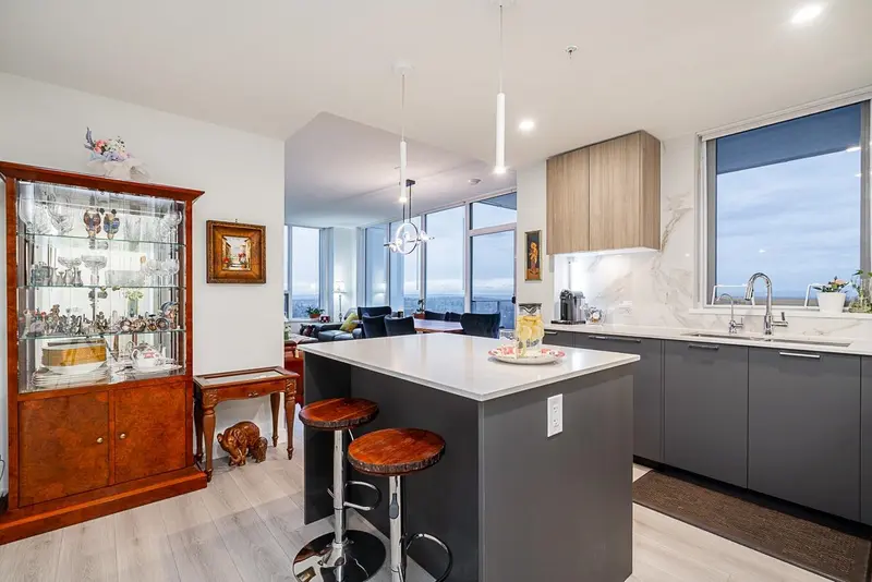 3104 8551 201 STREET - photo 4 of 25