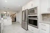 31 1725 SOUTHMERE CRESCENT - thumbnail 5