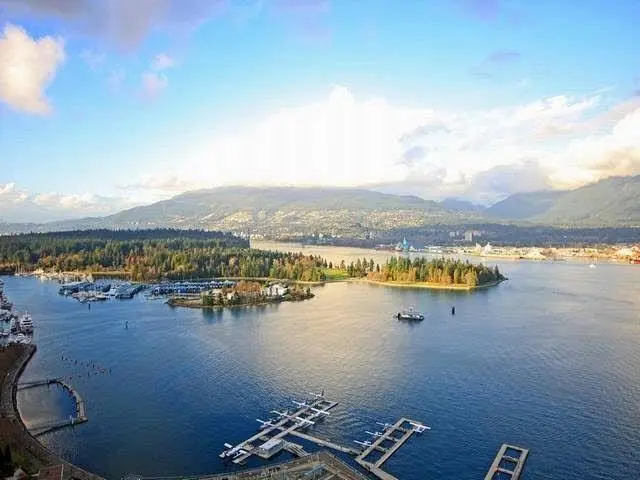 1011 W CORDOVA STREET - photo 2 of 25