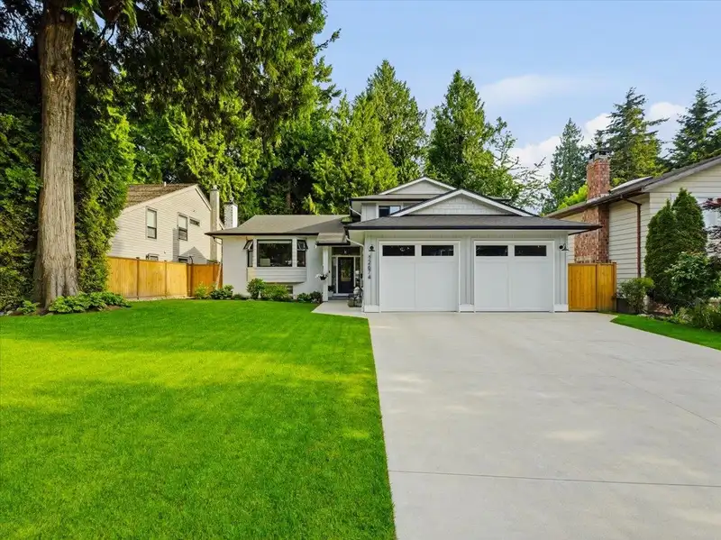 12674 19 AVENUE - photo 2 of 37