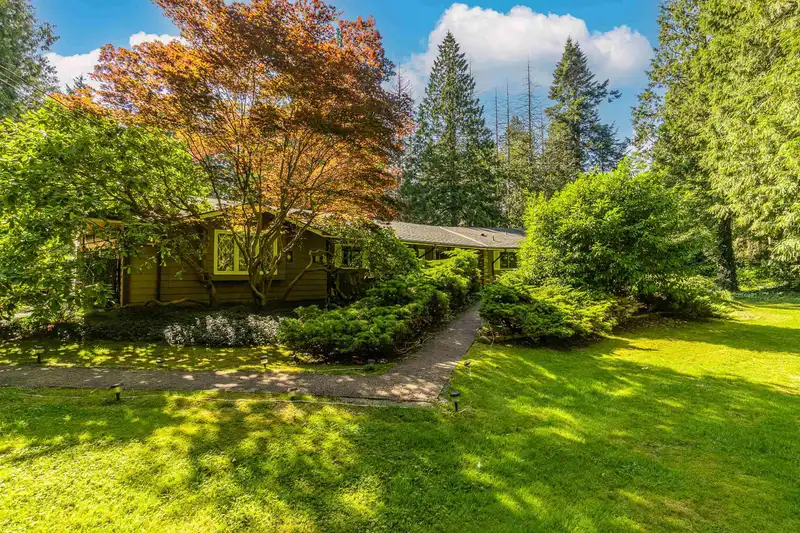 13425 WOODCREST DRIVE - photo 4 of 11