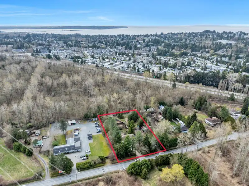 16216 20 AVENUE - photo 3 of 14
