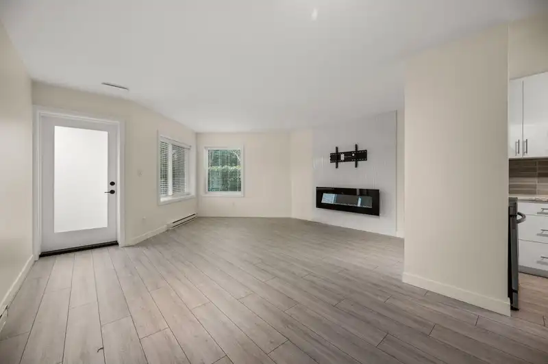 1 15971 MARINE DRIVE - photo 2 of 26