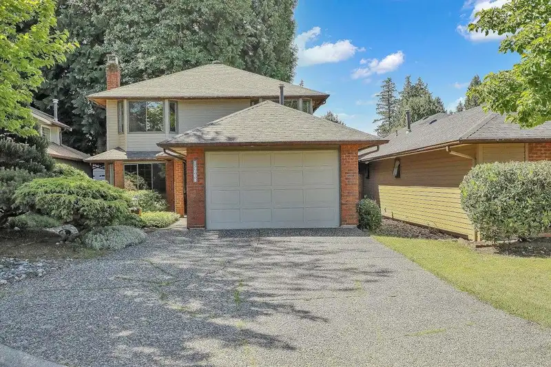 15008 SOUTHMERE CLOSE - photo 1 of 33