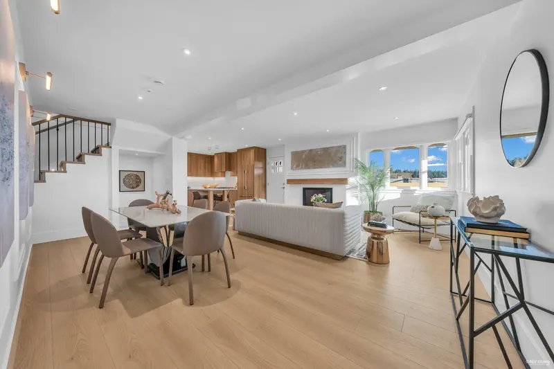 103 1125 CARTIER AVENUE - photo 4 of 25