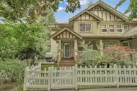 48 2678 KING GEORGE BOULEVARD - thumbnail 1