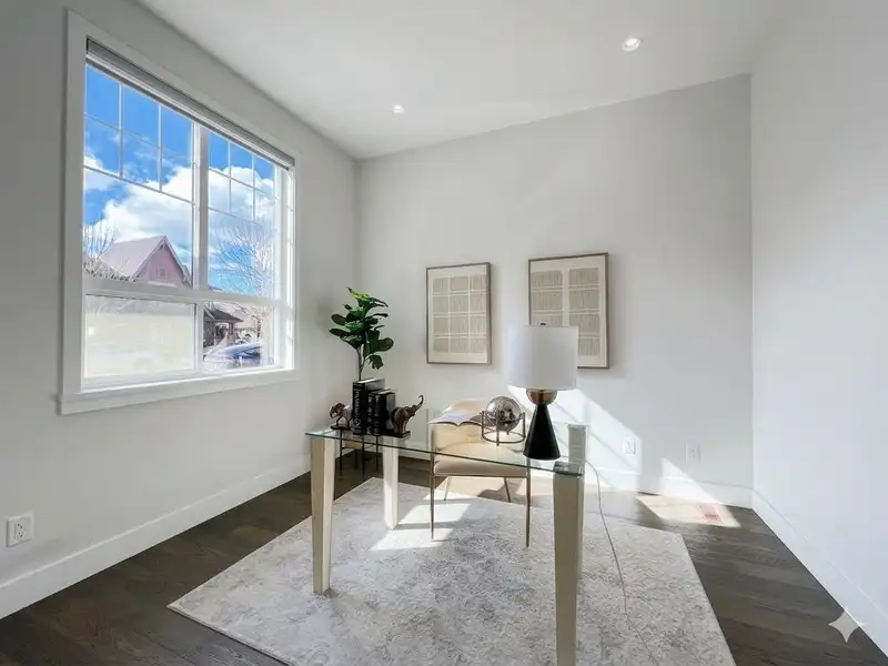 16509 25 AVENUE - photo 3 of 22