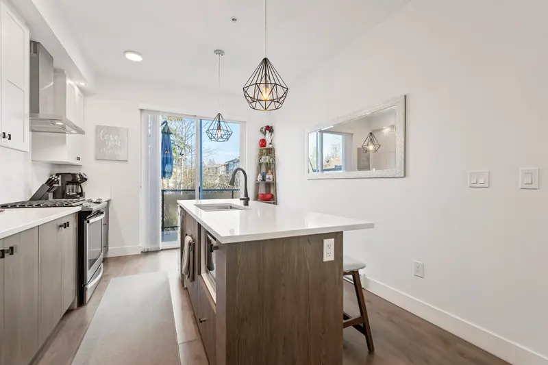 83 24108 104 AVENUE - photo 4 of 25