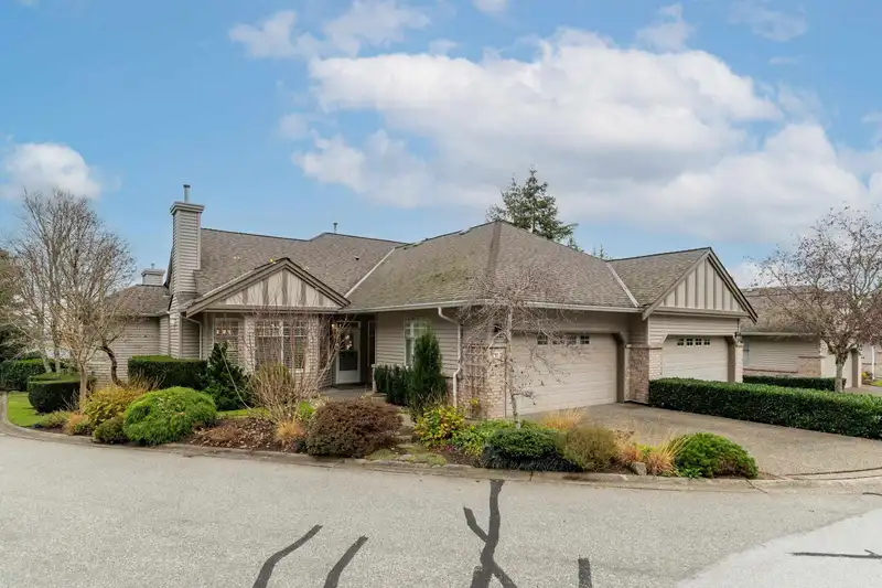 91 2533 152 STREET - photo 1 of 40