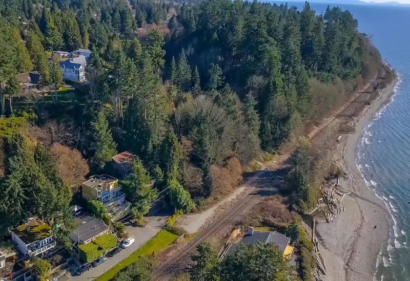2508 BAYVIEW STREET - photo 2 of 18