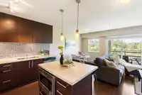 414 15735 CROYDON DRIVE - thumbnail 13