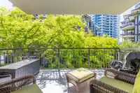 301 1580 MARTIN STREET - thumbnail 34