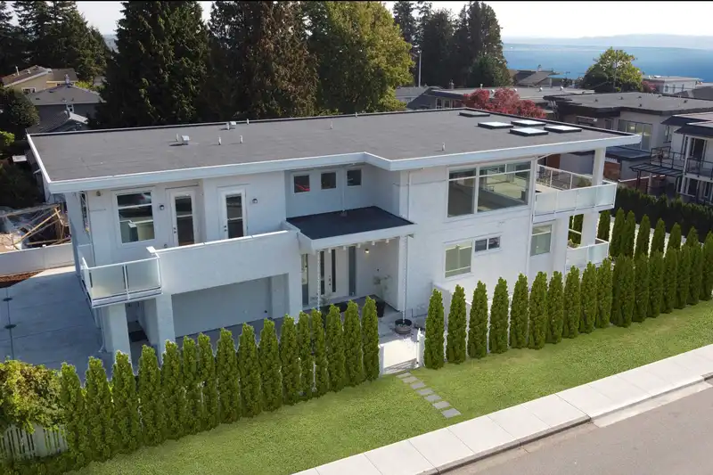 15338 PACIFIC AVENUE - photo 1 of 40