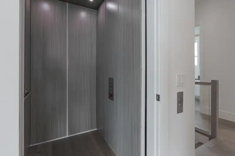 15338 PACIFIC AVENUE - photo 4 of 40