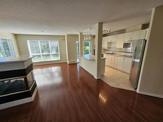 107 12633 NO. 2 ROAD - photo 4 of 20