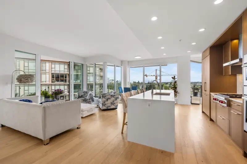 902 1439 GEORGE STREET - photo 2 of 25