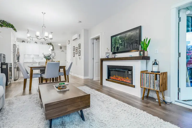 104 8538 203A STREET - photo 1 of 25