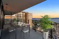 2205 1588 JOHNSTON ROAD - thumbnail 12