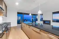 2205 1588 JOHNSTON ROAD - thumbnail 7