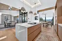 13386 MARINE DRIVE - thumbnail 12