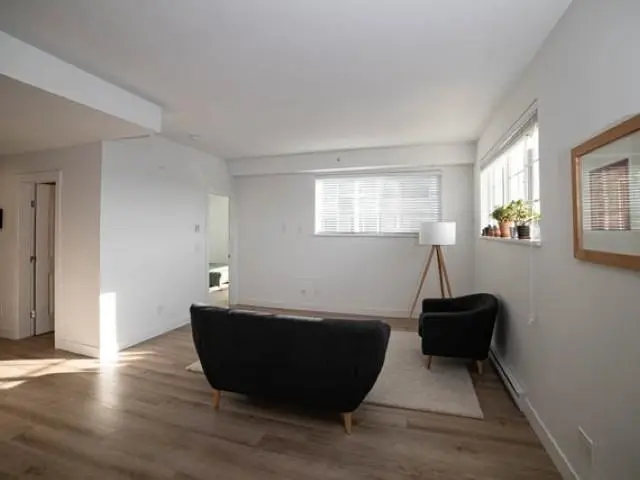 A201 20487 65 AVE AVENUE - photo 2 of 6