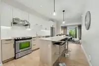 8 1708 KING GEORGE BOULEVARD - thumbnail 9