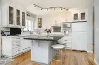 65 1400 164 STREET - thumbnail 1