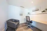 2104 1500 MARTIN STREET - thumbnail 7