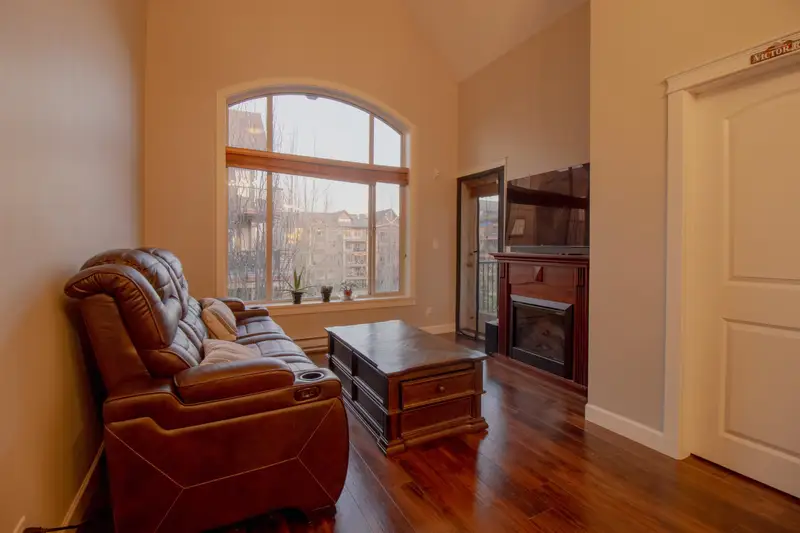 407 8328 207A STREET - photo 1 of 23