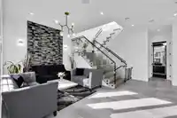 16775 18B AVENUE - thumbnail 4