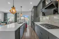 12 15688 28 AVENUE - thumbnail 3