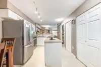 303 15210 PACIFIC AVENUE - thumbnail 10