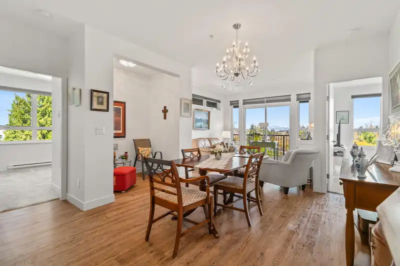 311 15188 29A AVENUE - photo 1 of 31