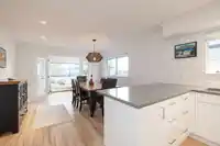 976 HABGOOD STREET - thumbnail 13