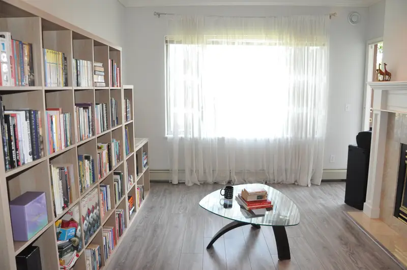 209 6688 BURLINGTON AVENUE - photo 1 of 18