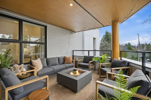 338 2635 KING GEORGE BOULEVARD