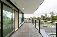 304 1588 JOHNSTON ROAD - thumbnail 11