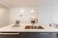 304 1588 JOHNSTON ROAD - thumbnail 15