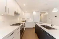 304 1588 JOHNSTON ROAD - thumbnail 4