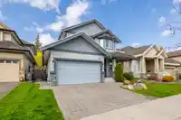 3545 149A STREET - thumbnail 39