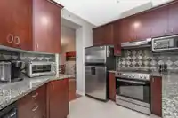 402 1550 MARTIN STREET - thumbnail 12