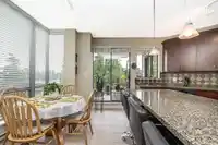 402 1550 MARTIN STREET - thumbnail 13