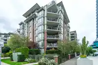 402 1550 MARTIN STREET - thumbnail 3