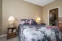 402 1550 MARTIN STREET - thumbnail 25