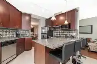 402 1550 MARTIN STREET - thumbnail 10
