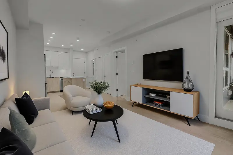 227 11655 FRASER STREET - photo 4 of 20