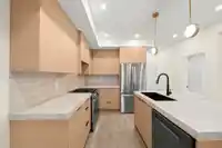 211 15353 17 AVENUE - thumbnail 4