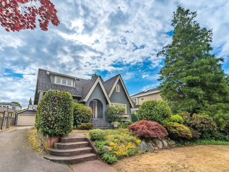 5810 CARTIER STREET - photo 2 of 25